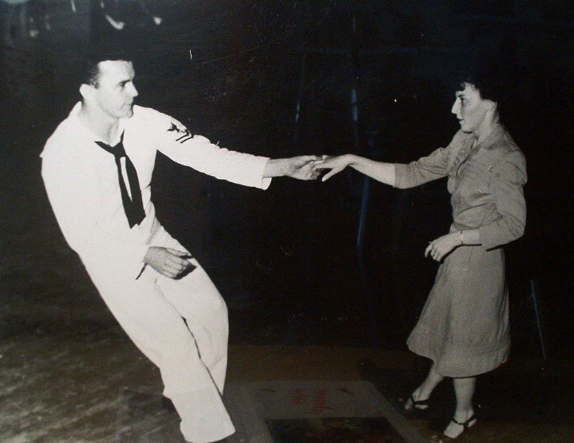 Mae Krier dance
